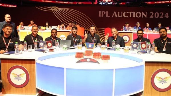 Top Team-wise Purse Remaining Breakdown: IPL 2026